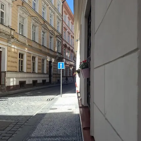 Safestay Prague Charles Bridge-3